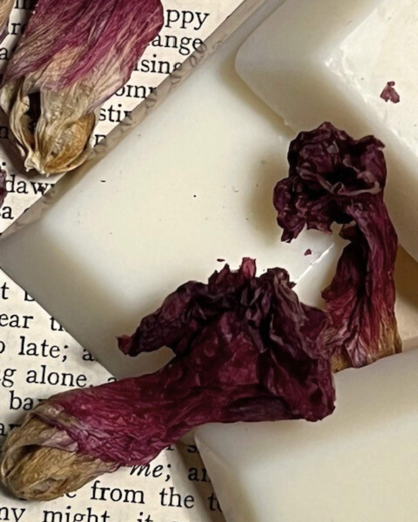Aurelia wax melts — handmade UK soy wax melts with pear and freesia by Nevanthi Organics
