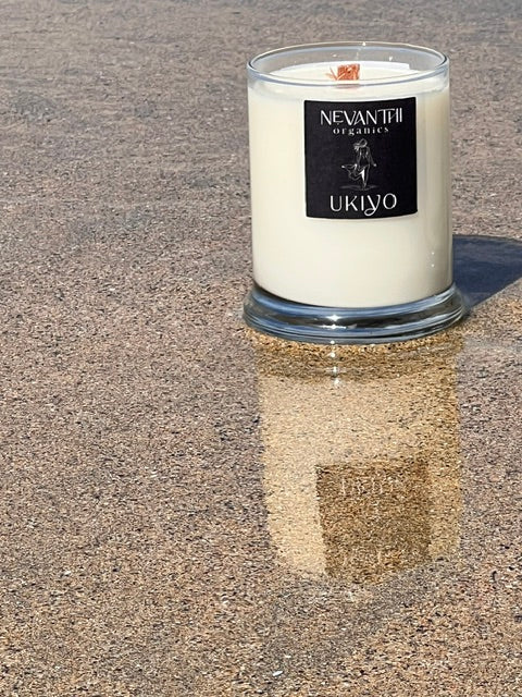Ukiyo soy wax candle by Nevanthi Organics — wooden wick candle with lemongrass may chang and black pepper
